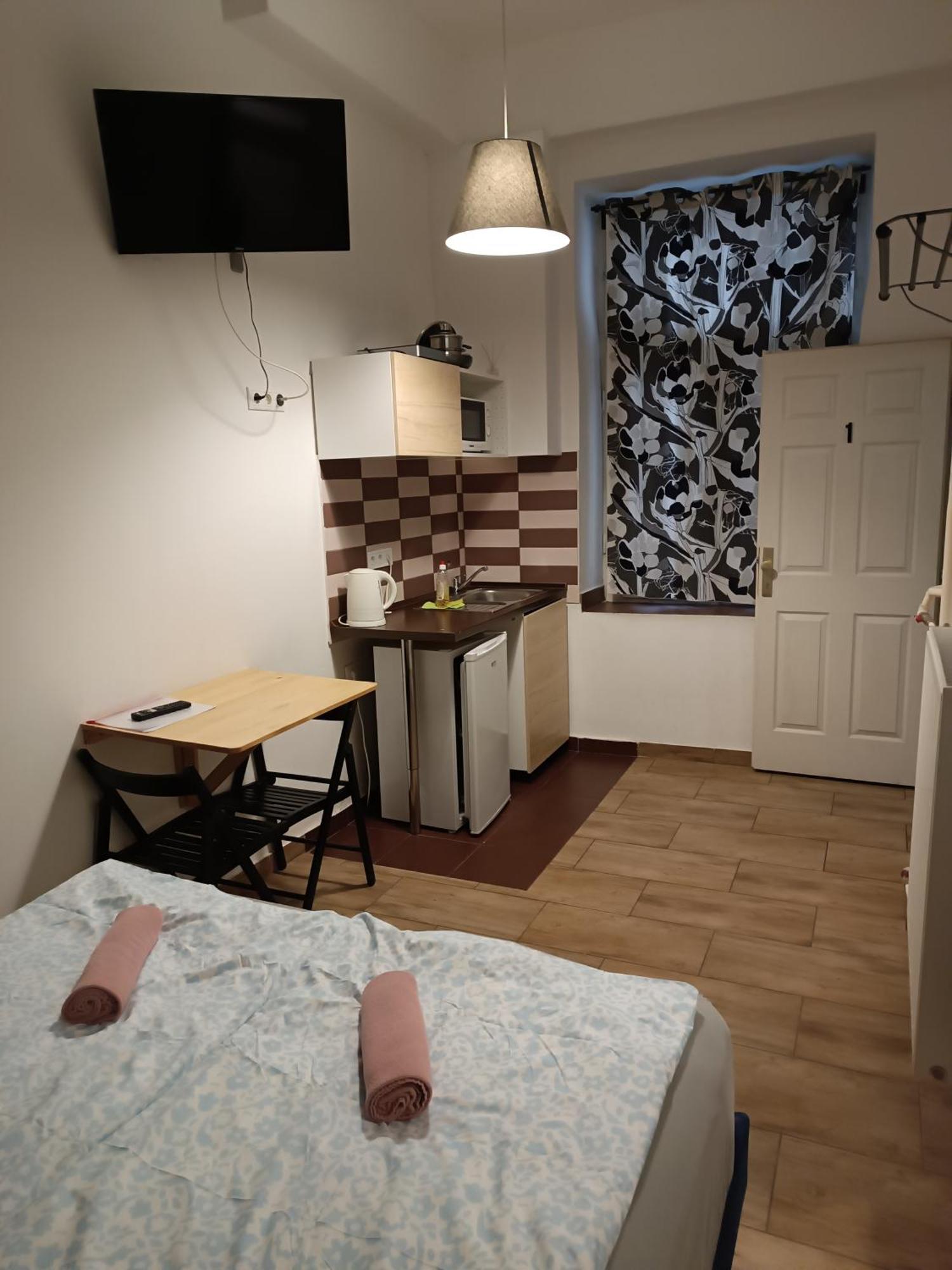Downtown Apartments Βουδαπέστη Δωμάτιο φωτογραφία